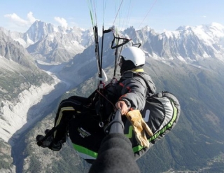  Gleitschirmfliegen am Mont Blanc 